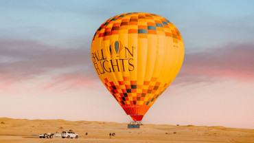 Hot air balloon flight with optional Transfer