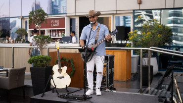 Brunch at FireLake Grill House by Radisson Blu
